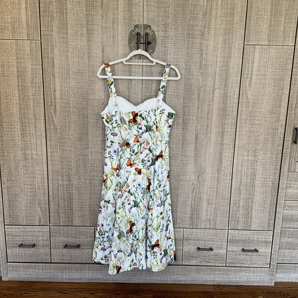 Avec Les Filles Botanical Fit & Flare Midi Dress in Butterfly Floral - Picture 14 of 17